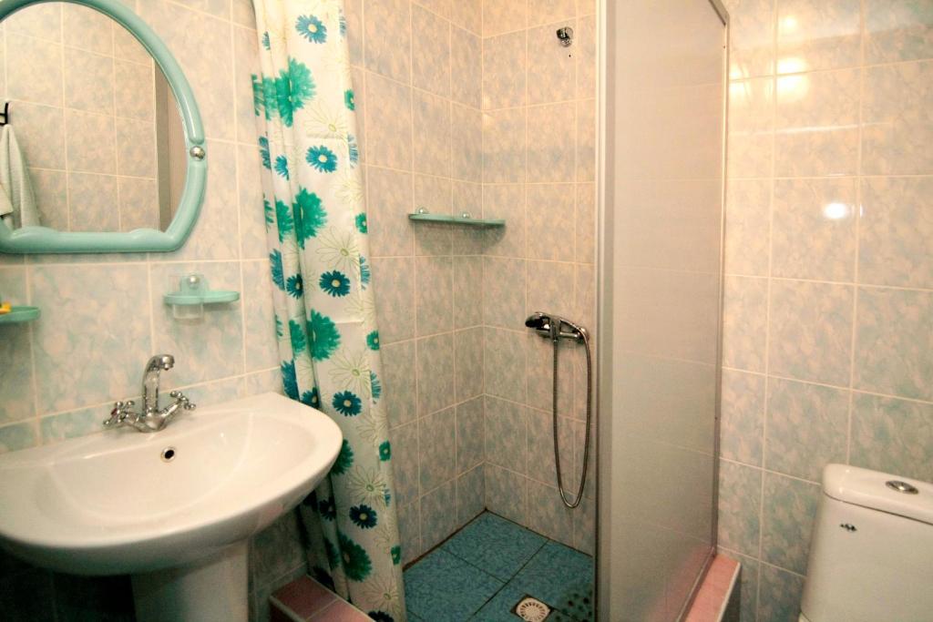 Admiral Hotel Skadovsʼk Pokoj fotografie