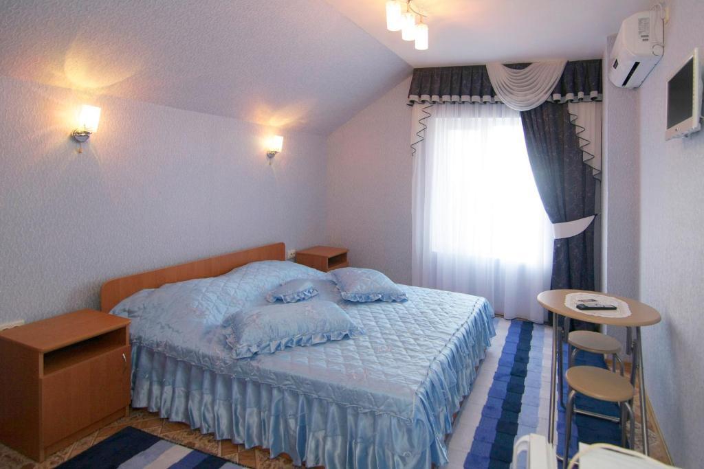 Admiral Hotel Skadovsʼk Pokoj fotografie